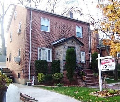 5th image of 8706 188th St