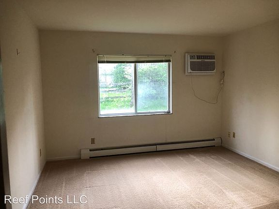 4th image of 2996 Wardall Ave APT 3