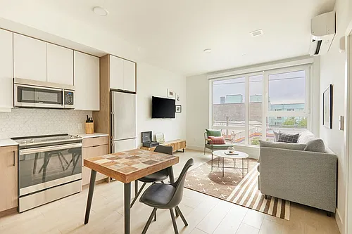 Floor plan 303