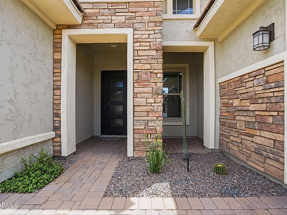 5th image of 2573 E Mayberry Avenue