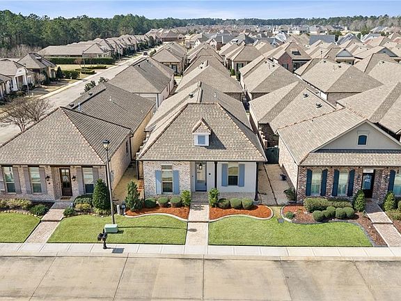 3rd image of 324 Rue Petite