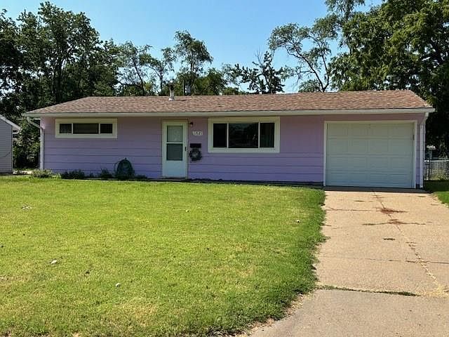 1st image of 1521 Pawnee Ave
