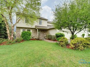 536 Springwood Ln, Holland, OH 43528