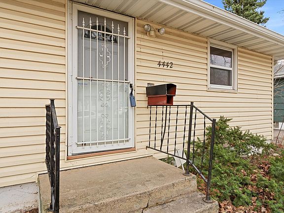 3rd image of 4442 Toledo Ave N