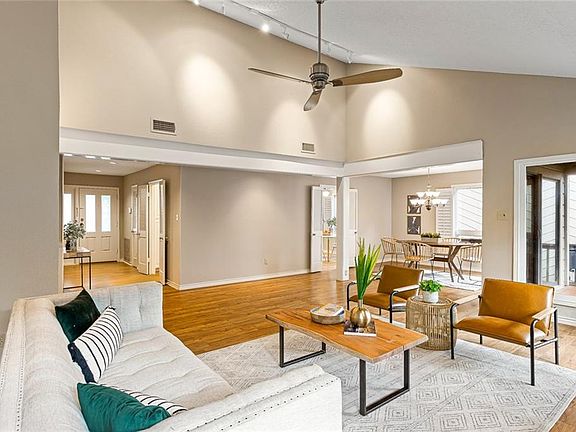 5th image of 3733 Cima Serena Dr