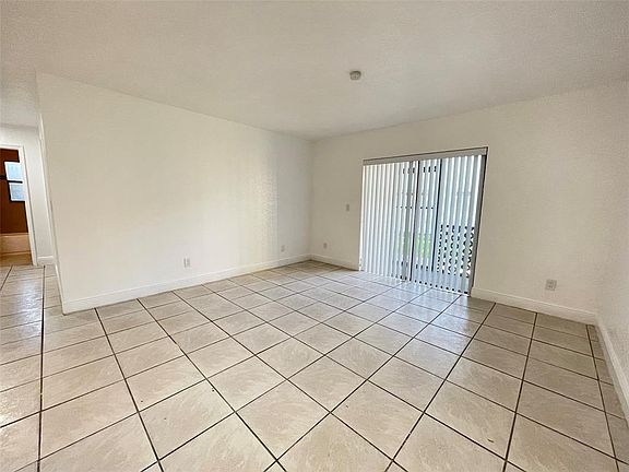 3rd image of 3550 NW 114th Ln #14