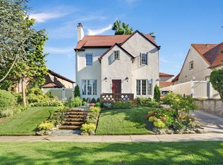 16710 Cryders Ln, Beechhurst, NY 11357