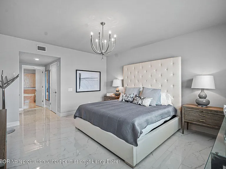 2650 Lake Shore Dr #1203 — Photo 19