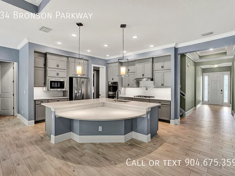 434 Bronson Pkwy — Photo 10