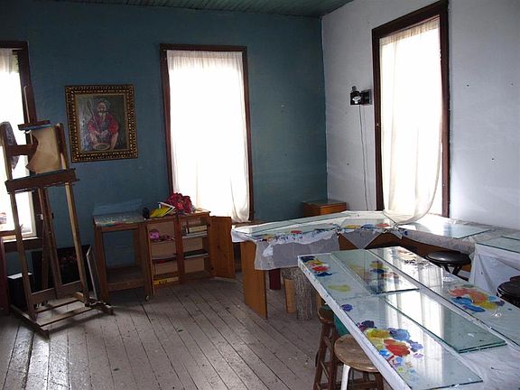 3rd image of 33 Cartwright Ave