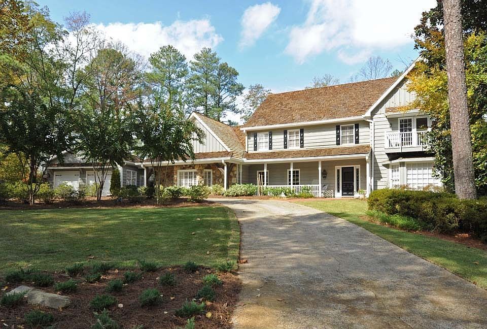 Lower Sandy Springs Colonial 