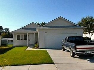 460 E Columbia Ave, Pontiac, MI 48340