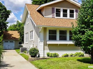 2711 15th St, Moline, IL 61265