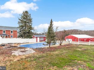 8865 Camp Rd, Red Lion, PA 17356