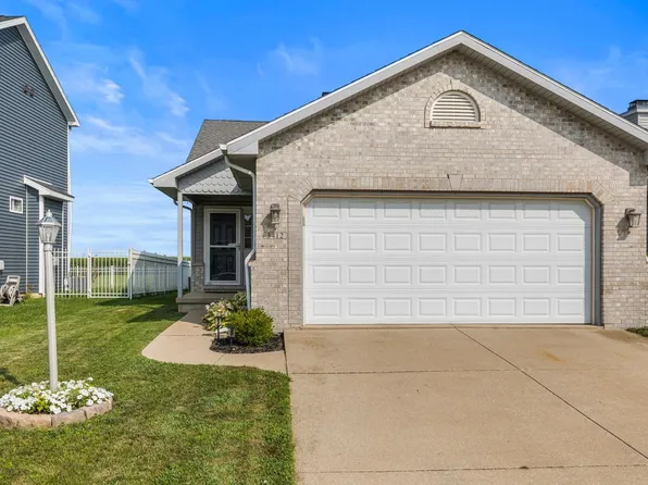 3412 Boulder Ridge Dr, Champaign, IL 61822