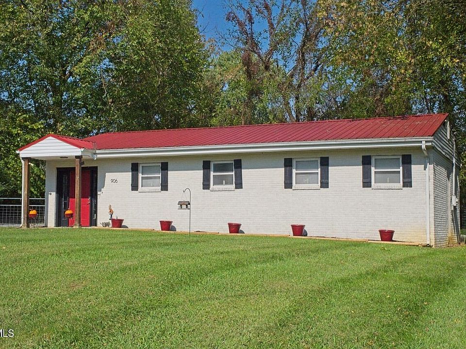 1st image of 906 Pine Grove Ave
