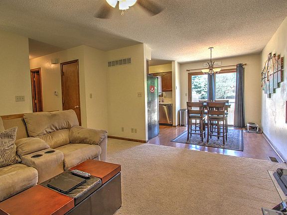 3rd image of 4020 Duxhall Dr