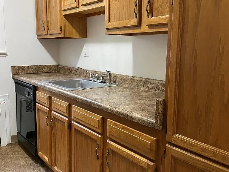 Riverhill Apartments — Photo 56