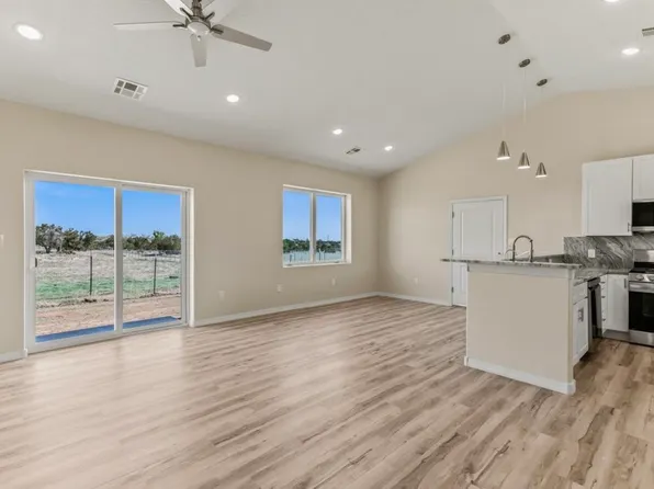 6 Romano Ray Ct, Edgewood, NM 87015