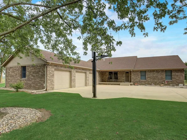 206 Oak St, Thorntown, IN 46071