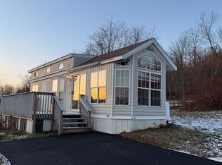 77 T & K Ct, New Cumberland, WV 26047