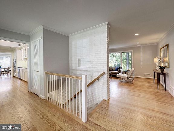 3rd image of 3400 N Peary St