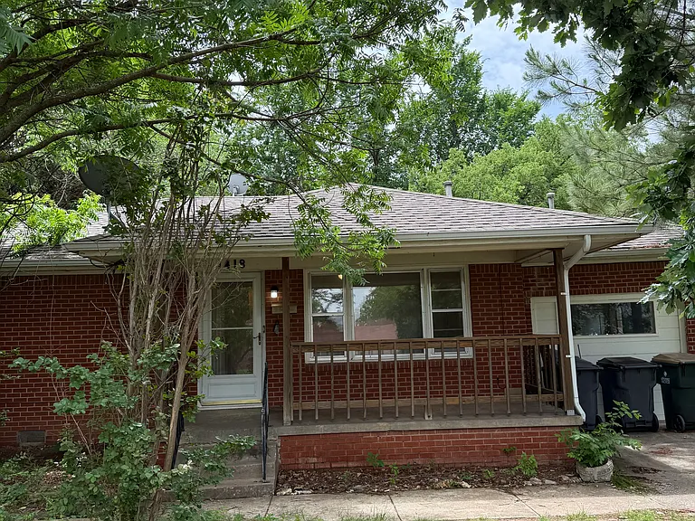 1418 Casady Ln — Photo 1