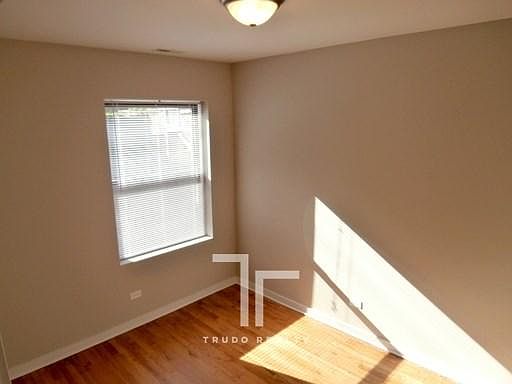 2nd image of 6700 N Artesian Ave