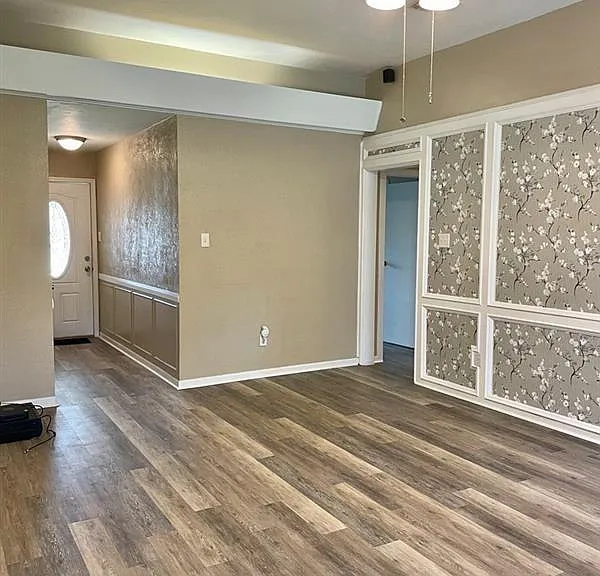 418 Elder Glen Dr — Photo 2