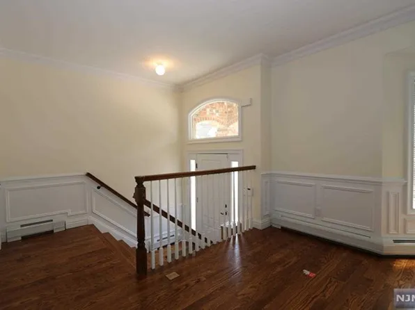 1513 13th Street image 5 of 26