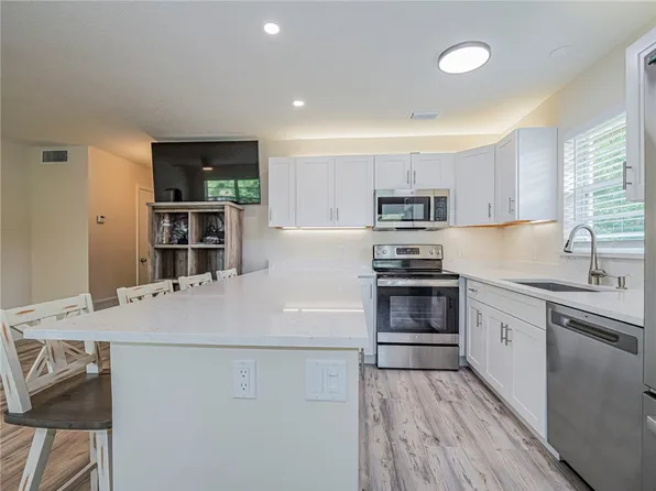 31 Vista Gardens Trl APT 205, Vero Beach, FL 32962