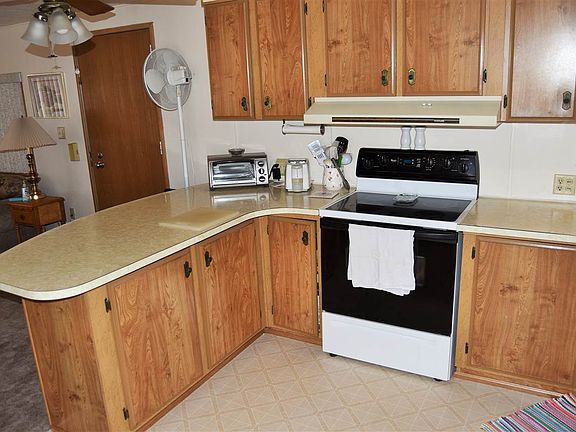 5th image of 13266 E 41st Ln