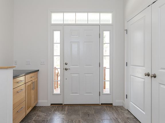 Vaulted foyer & drop zone