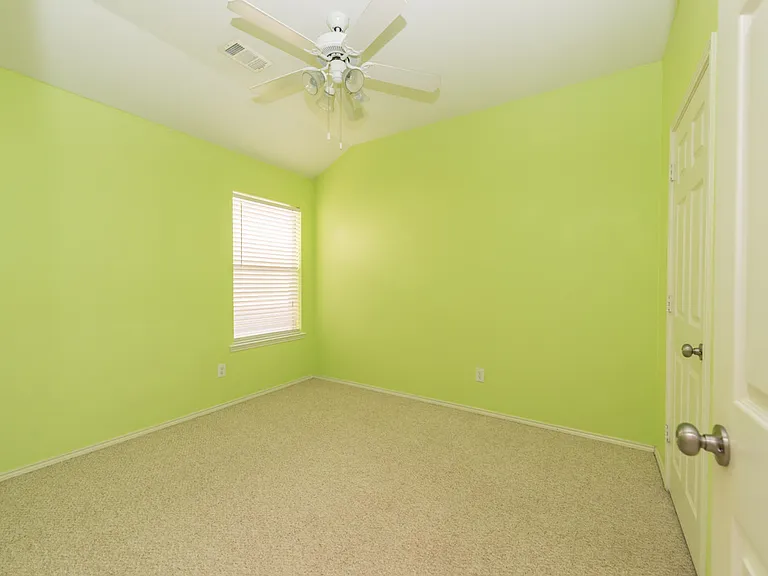 4184 Capstone Dr — Photo 17