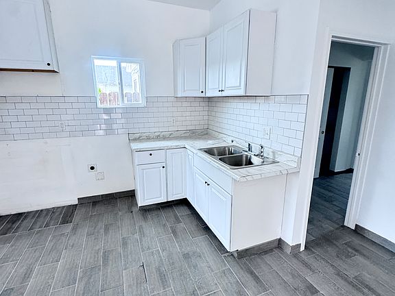 3rd image of 437 W Center St