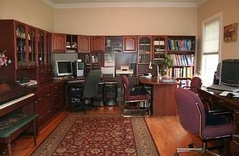 3rd image of 404 Brentmeade Dr