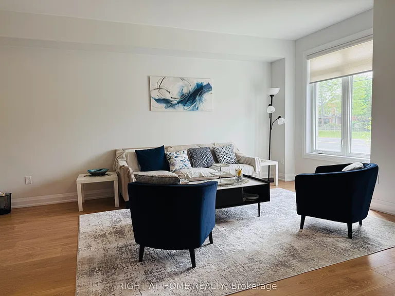 159 Seguin St — Photo 3