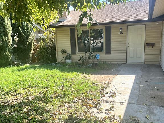 2nd image of 7372 Black Oaks Way