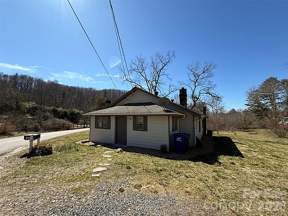 2nd image of 40 Little Knob Rd