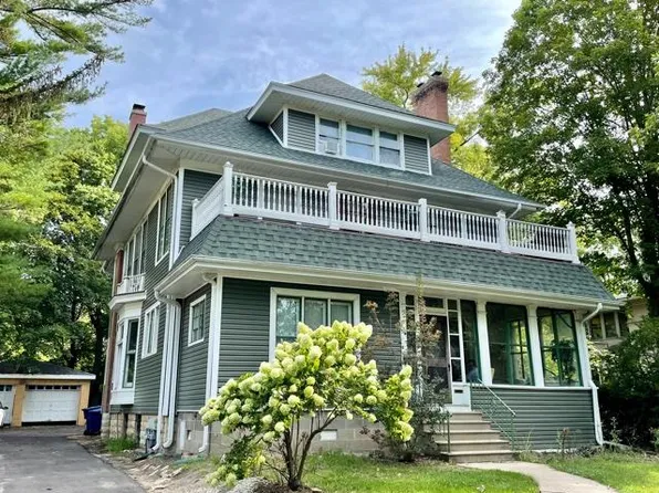 325 College Ave, Dekalb, IL 60115