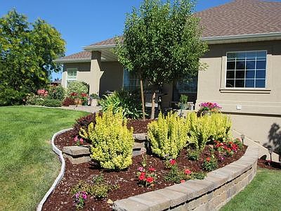 2nd image of 1393 Stoneybrook Cres