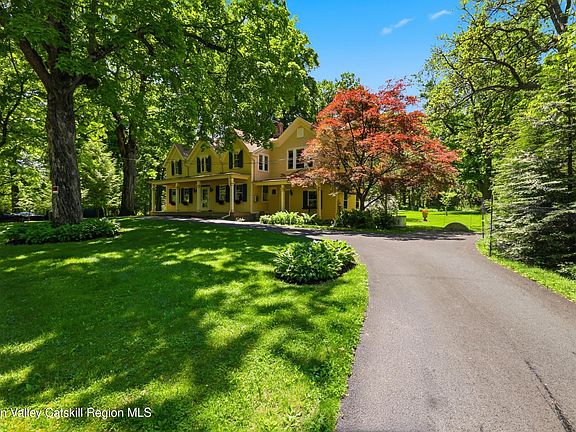 2nd image of 118 Maple Hill Drive