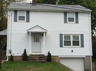 14 Darton St, Coventry, RI 02816