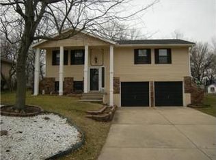 1204 SW Madison St, Lees Summit, MO 64081