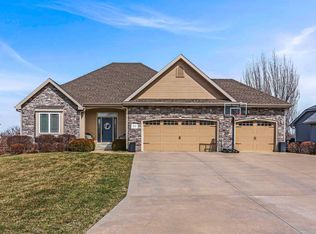 7514 SW Ambassador Pl, Topeka, KS 66610