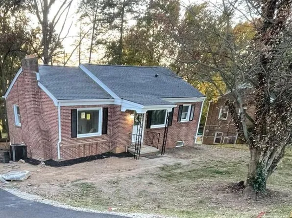 1802 Powder Mill Rd, York, PA 17403