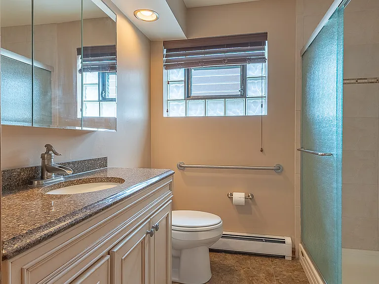 8465 W Berwyn Ave #1 — Photo 23