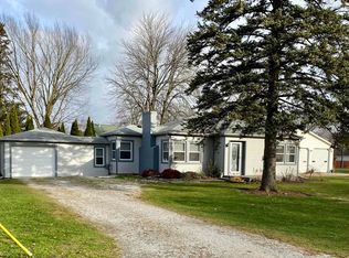 203 E Kempf Ct, Capac, MI 48014