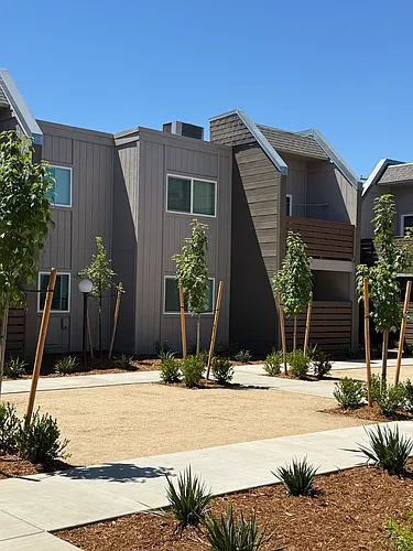 Aspen Gardens Photo 1