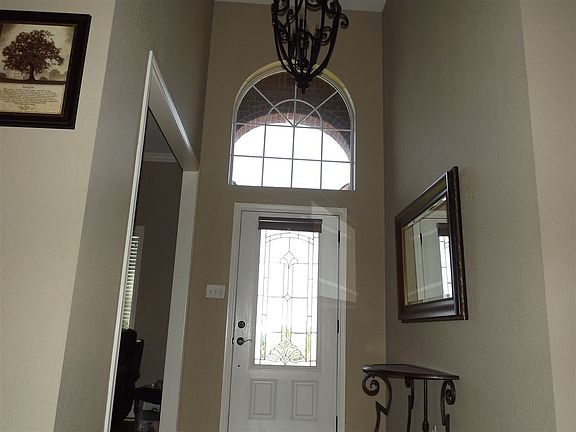 4th image of 73 Wildwood Dr